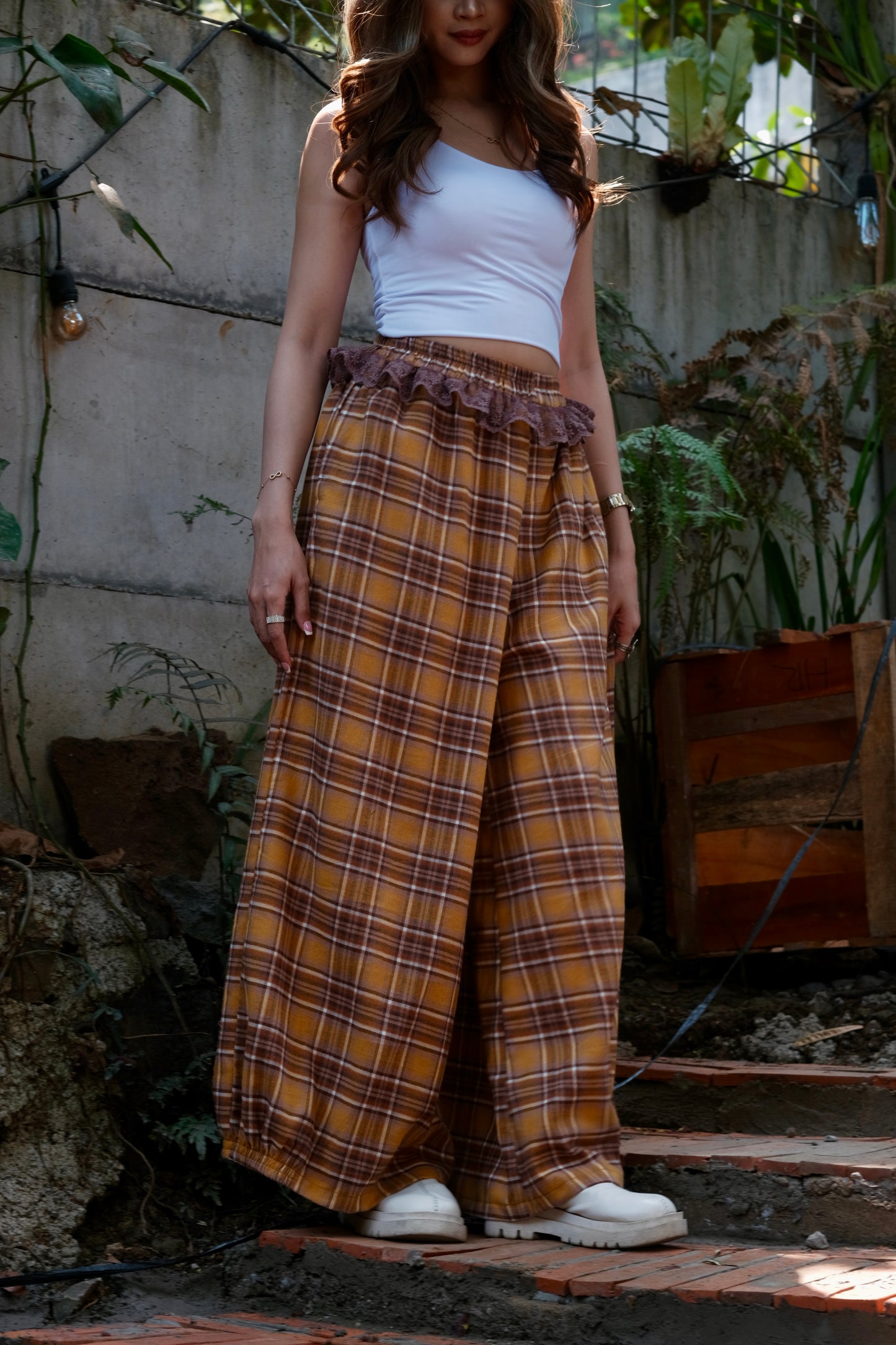 The Muse Pants (Lace details)