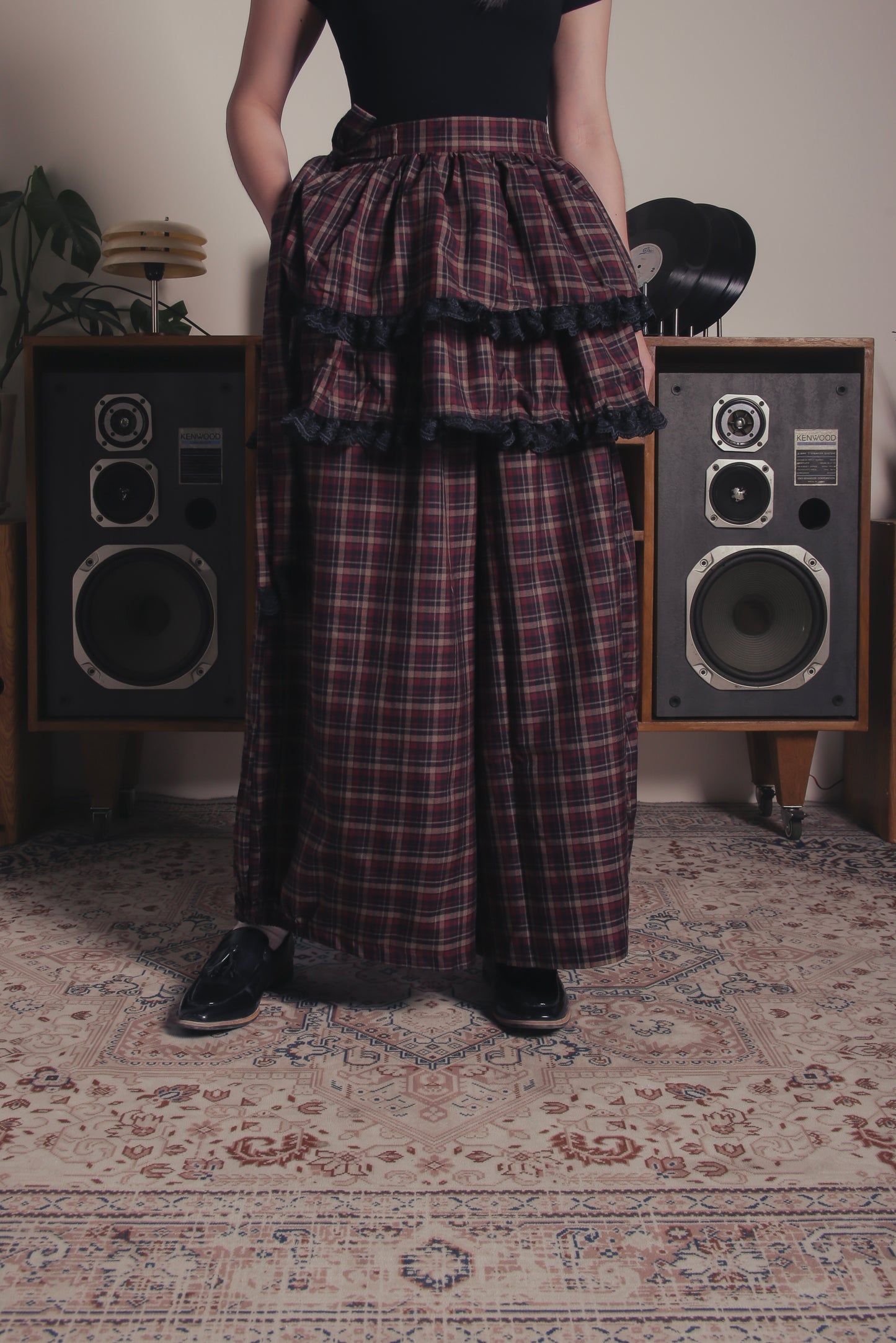 The Muse Wide Barrel Pants (Plaid)