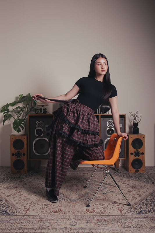 The Muse Wide Barrel Pants (Plaid)